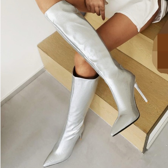 Unique Strides Silver Knee-High Stiletto Boots  size 7 - Picture 3 of 6